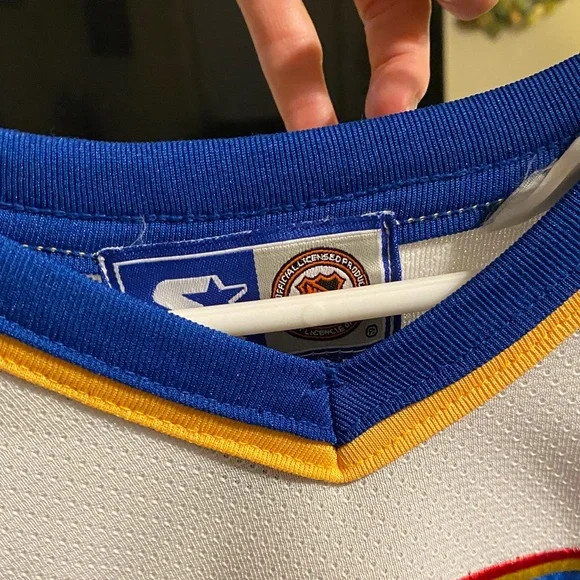 STARTER Vintage White and Blue Hull 16 Jersey XL - Picture 8 of 8